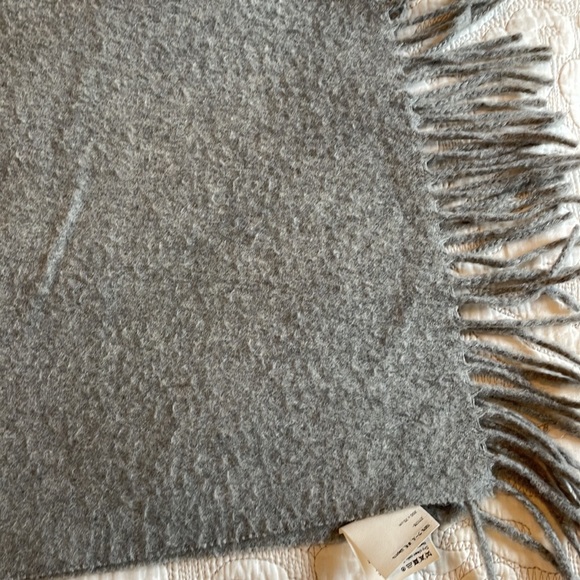 Acne Studios grey scarf - Picture 6 of 10